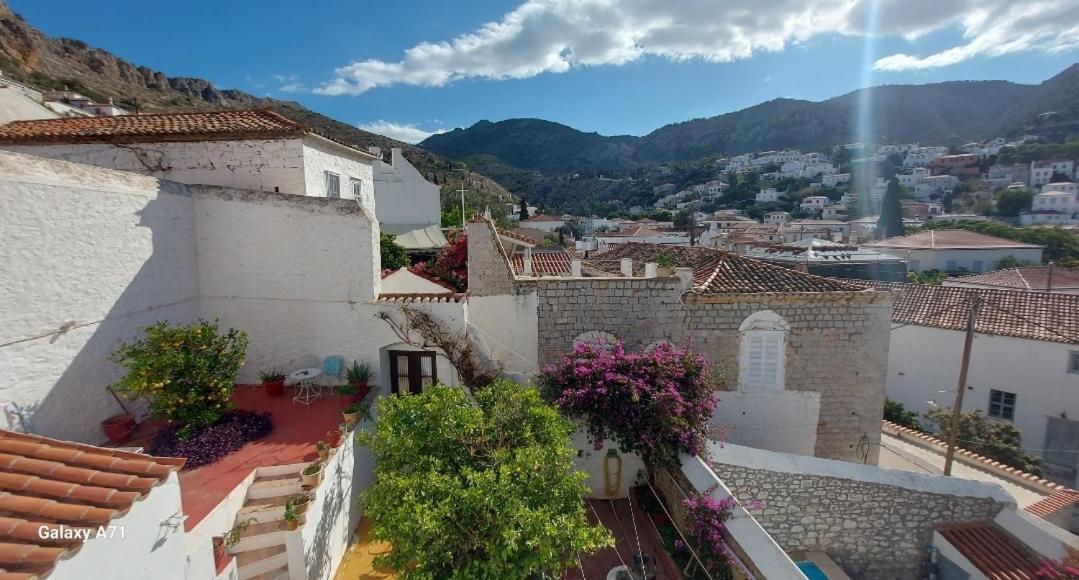 Christina'S Stone House Apartment Hydra  Exterior photo